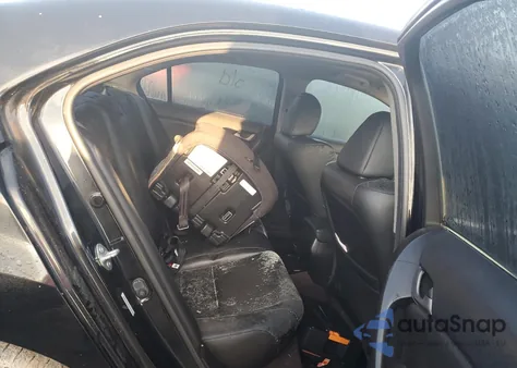 2010 Acura Tsx z USA, uszkodzony, nr VIN JH4CU2F65AC010725